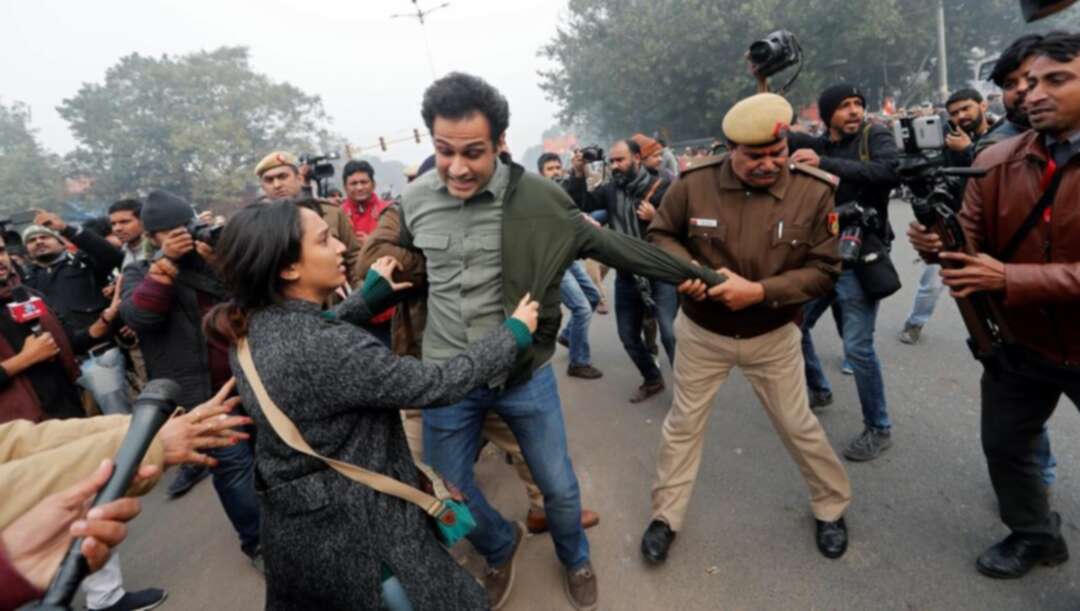 تجدد الإشتباكات بين الشرطة والمحتجين على قانون الجنسية في الهند