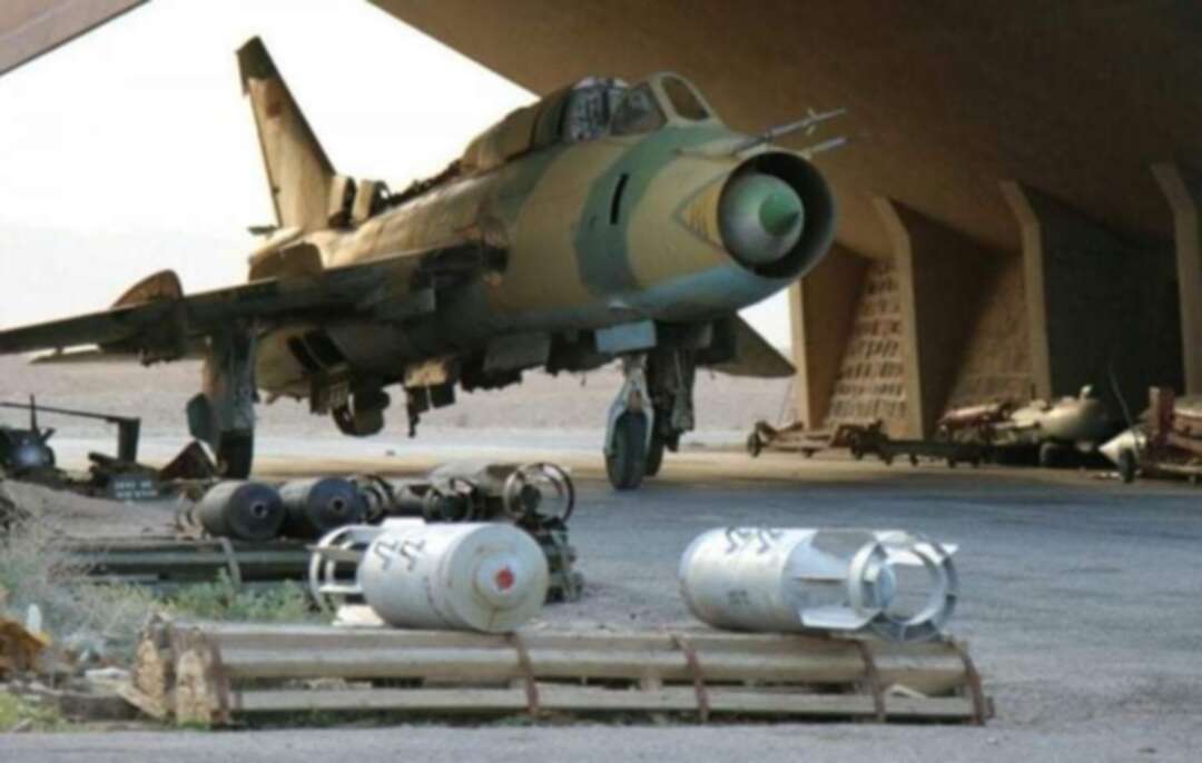 الطيران الليبي يستهدف مقر القوة الثامنة في طرابلس