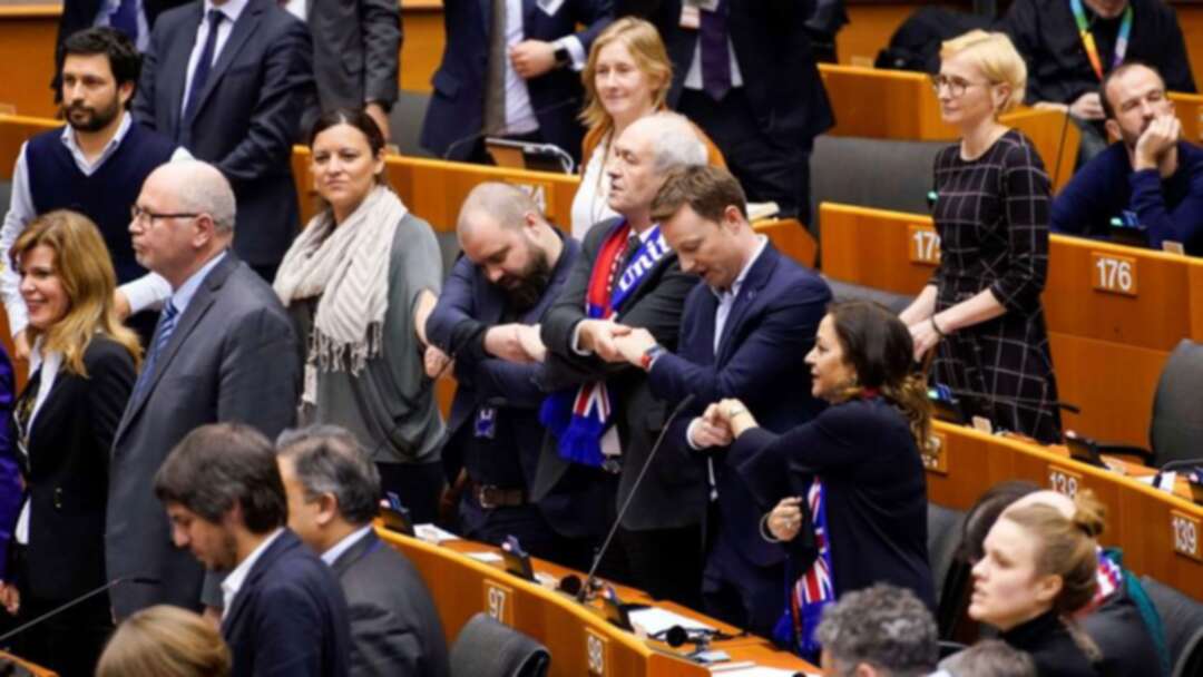 مشاعر الحزن تُخيم على وداع البرلمان الأوروبي للبريطانيين