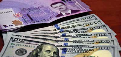 الدولار يصعد مجدداً ليصل إلى 1008 مقابل الليرة السورية