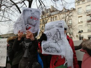 موالون للسلطات الإيرانية في باريس يتهجمون على متظاهرين ضدها1