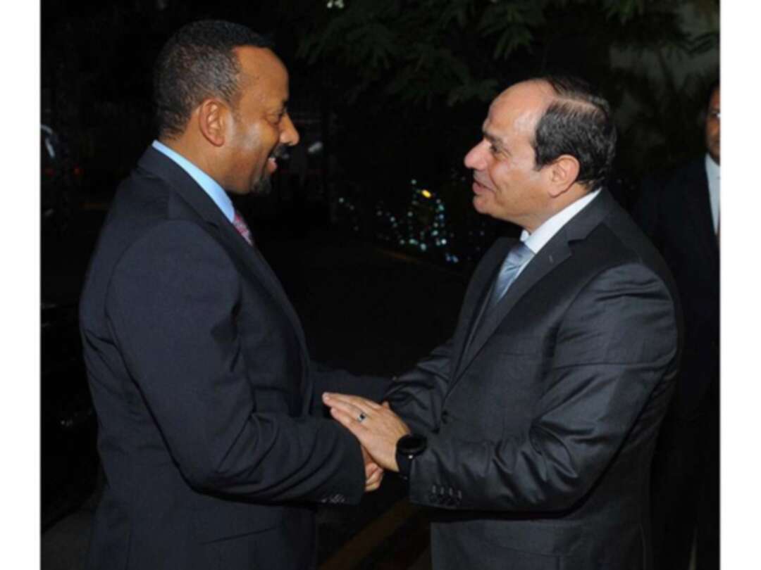 السيسي يصل إثيوبيا لحضور قمة إفريقية حول ليبيا