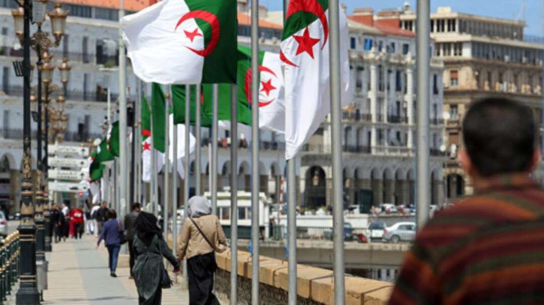 الجزائر تدعو الجامعة العربية لإنهاء تجميد عضوية نظام الأسد