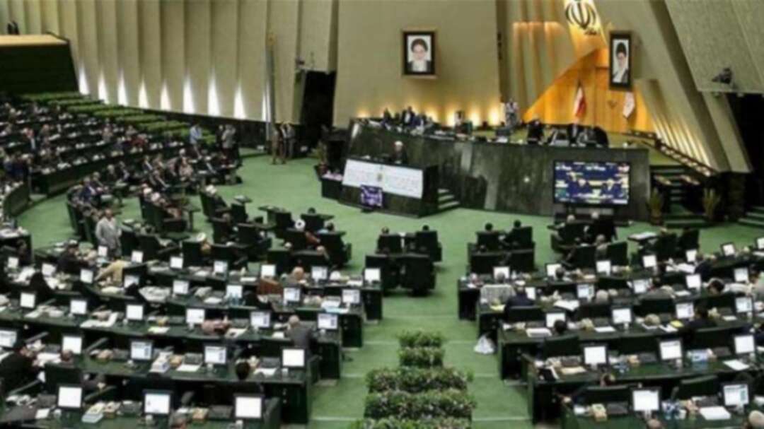 البرلمان الإيراني يُهدّد روحاني بسبب الاتفاق مع (الطاقة الذرية)