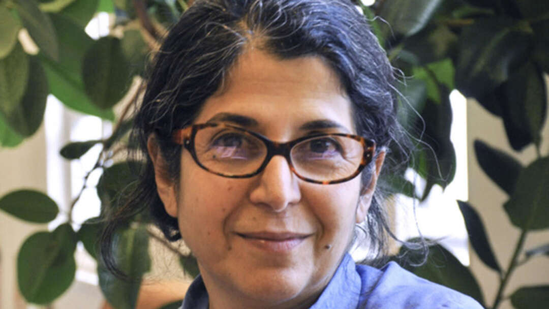 باحثة فرنسية توقف إضرابها عن الطعام في إيران