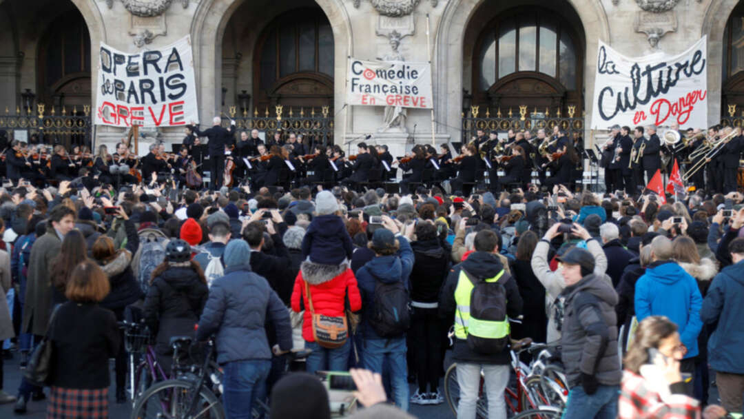 تظاهرات فرنسية بالتزامن مع مناقشة قانون إصلاح نظام التقاعد