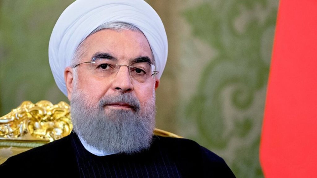 روحاني يُقر: عاجزون عن التهرب من العقوبات الأمريكية