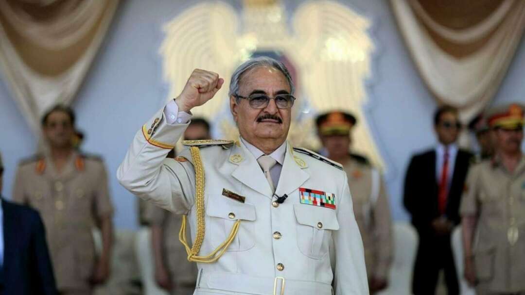 أنباء عن استبعاد المشير حفتر من الانتخابات الليبية