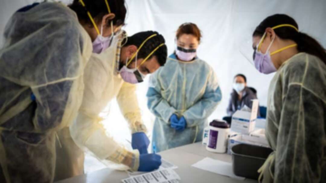 Coronavirus: US doctors plead for more gear as cases surpass 100,000