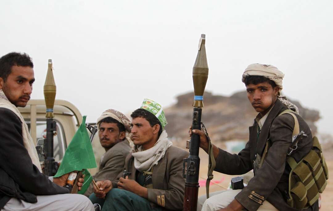 الحوثيون يبتزون اليمنيين بذريعة كورونا.. وتحذيرات من تفشي الفيروس