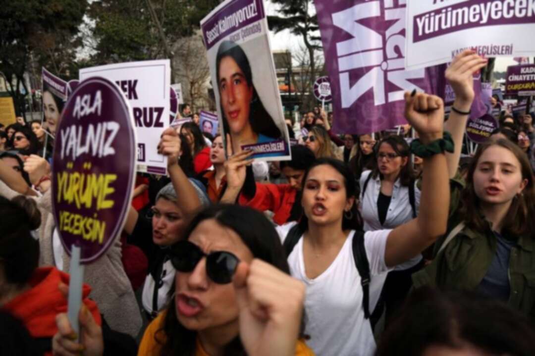 إسطنبول تمنع مسيرة نسائية في يوم المرأة العالمي