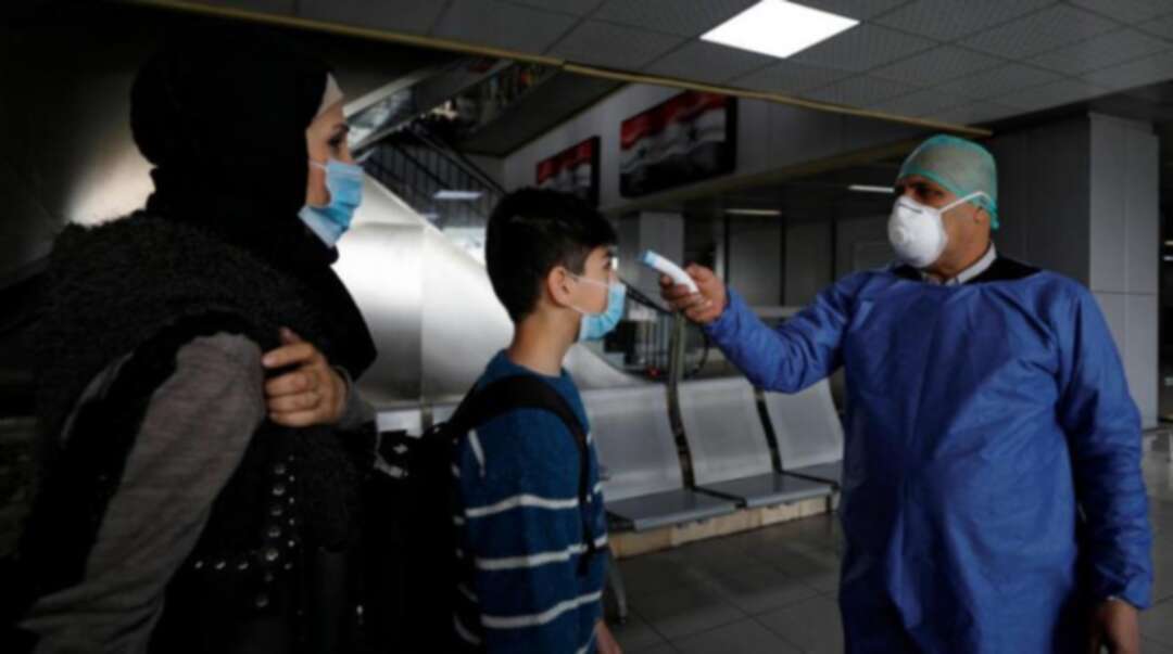 الكورونا يتسبب بالحجر على طائرة إيرانية في دمشق