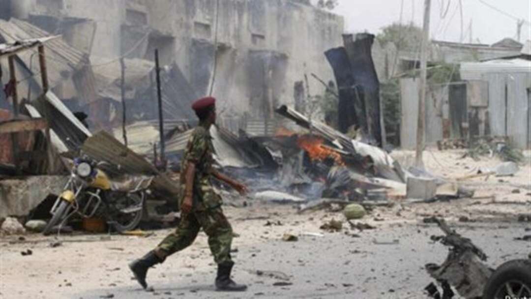 إصابة مسؤول صومالي بجروح إثر تفجير انتحاري تبنته حركة الشباب