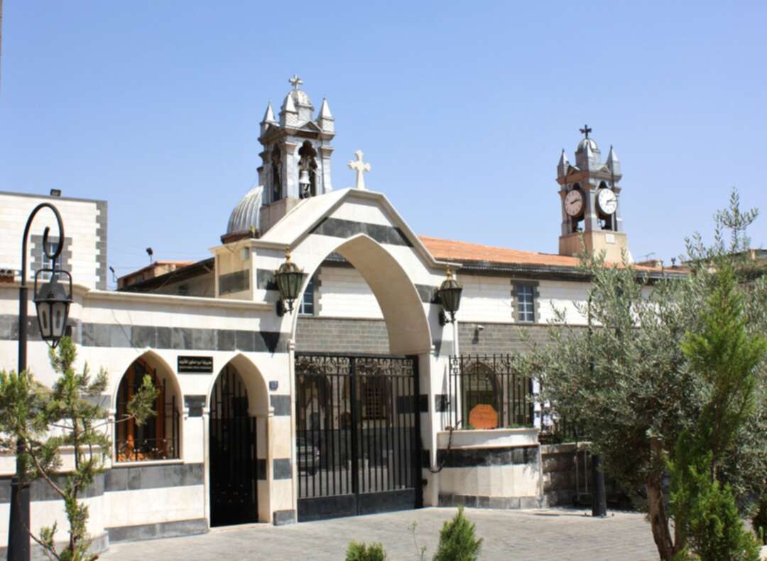 الكنائس في سوريا ولبنان تعلّق صلواتها