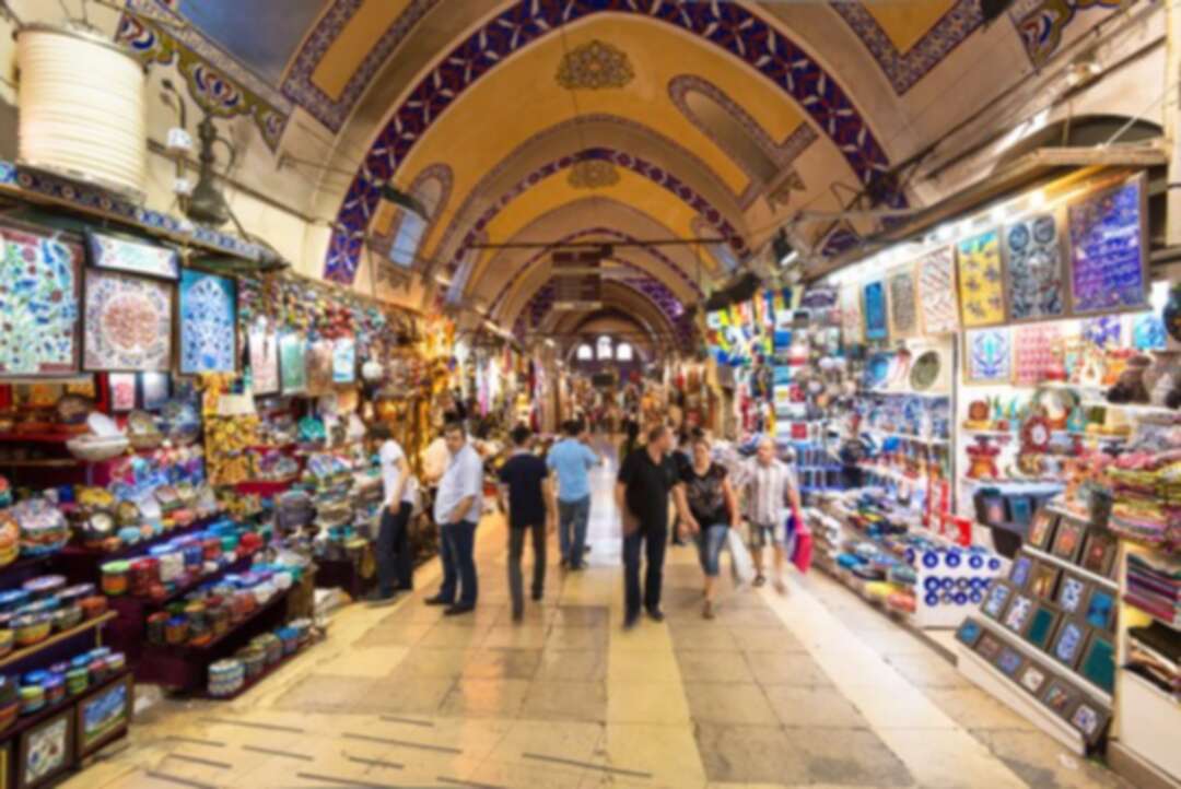 كورونا يدفع لتقليل ساعات العمل ضمن سوق تاريخي بإسطنبول