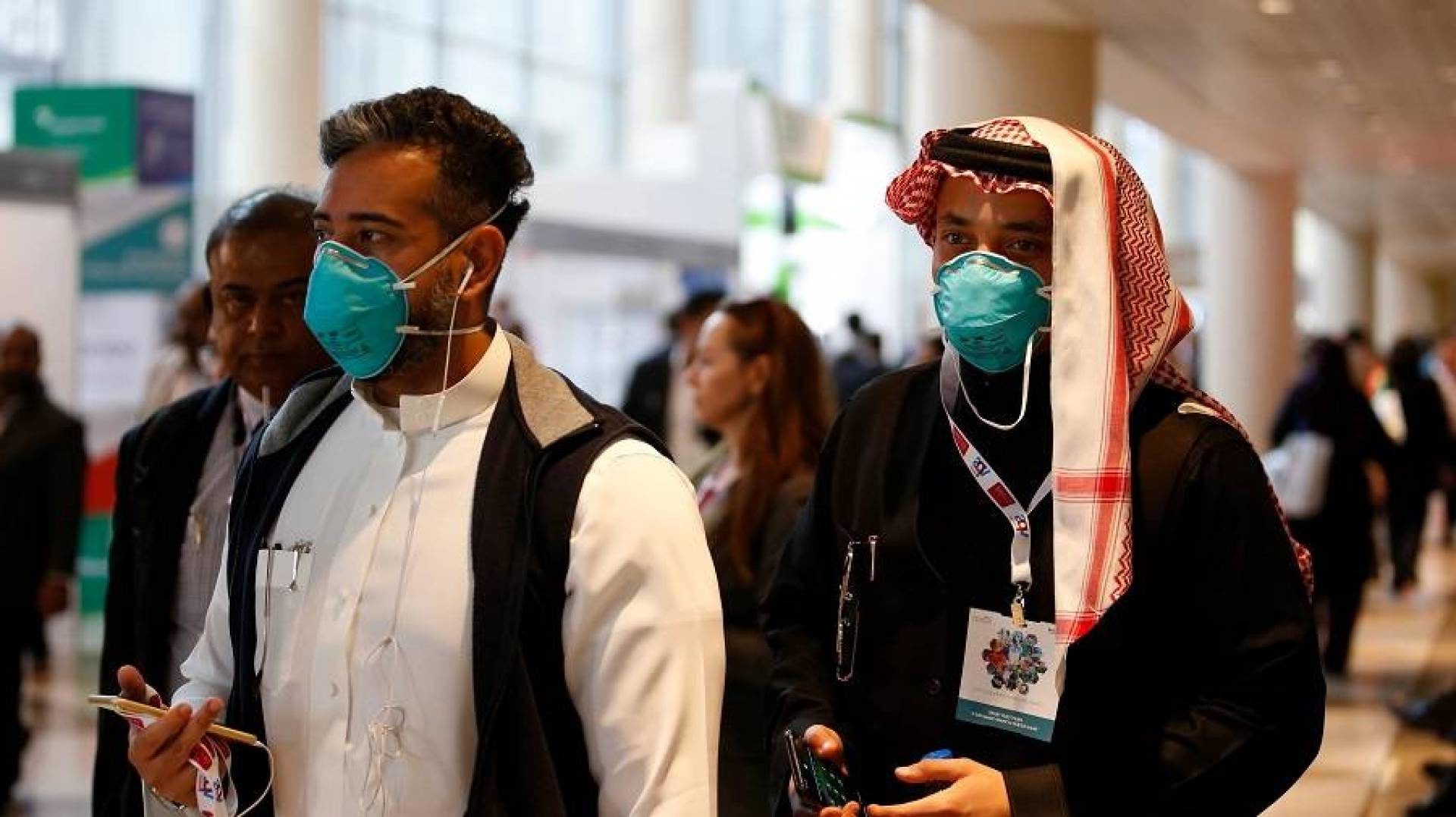 الإمارات تسجيل 102 حالة بفيروس كورونا وقطر تعلن عن 44 إصابة جديدة