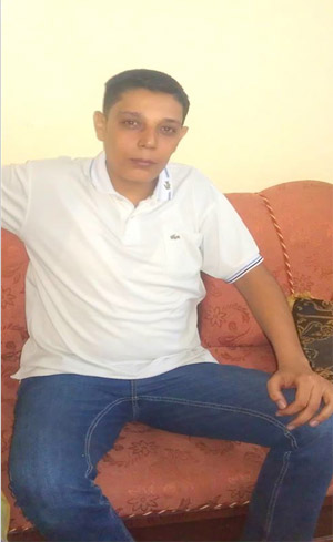 مازم حمادة بعد خروجه من المعتقل عام 2013