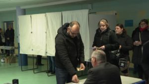 انطلاق الإنتخابات بفرنسا في ظل المخاوف من كورونا 1