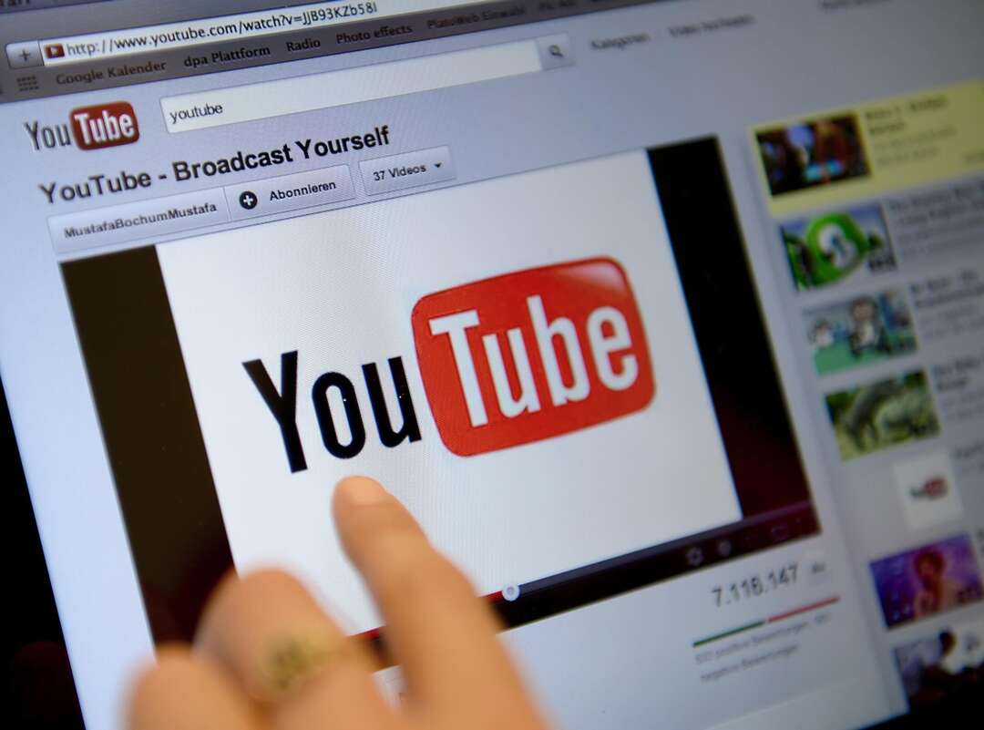 غوغل تعلن عن تراجع أسهمها بسبب يوتيوب