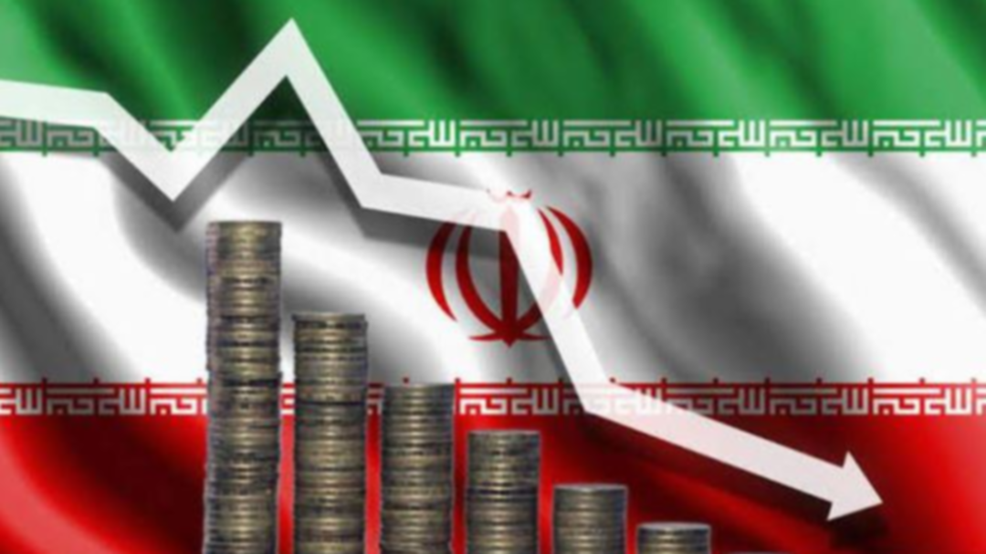 إيران ومقصلة الاقتصاد.. لهث حكومي لرفع العقوبات وتململ شعبي