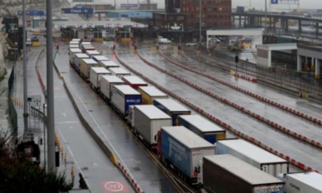 Grant Shapps indicates lorry drivers can enter France with rapid Covid test