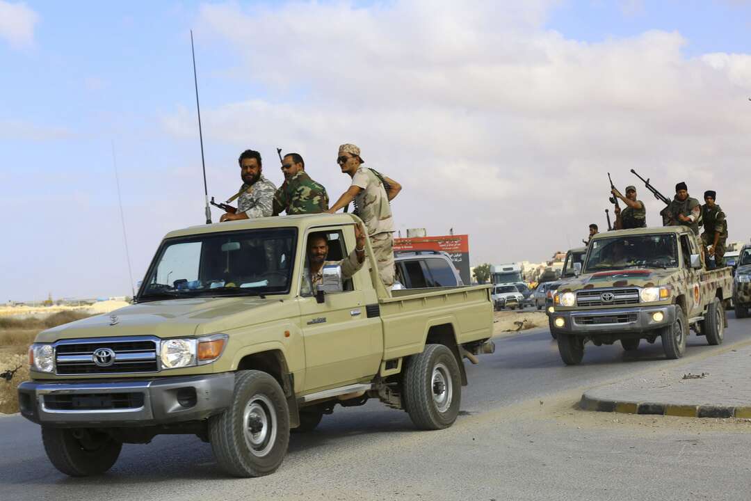 مساعٍ دولية لحلّ الميليشيات في ليبيا