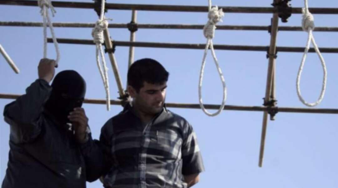 إيران توسّع الإعدامات بالتوازي مع قدوم رئيسي