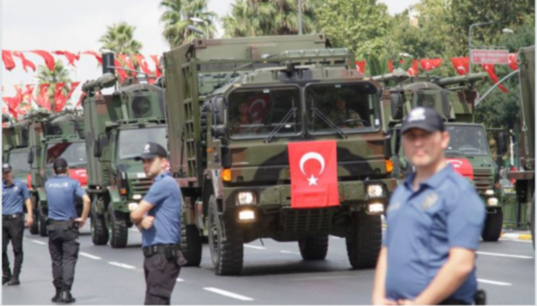 ضباط كبار بالجيش التركي يُحاكمون بالسجن المُؤبد.. بذريعة الانقلاب