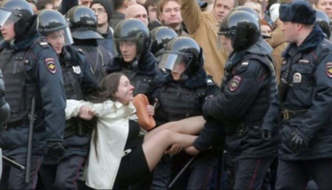 قرابة 40 مُصاباً من الشرطة الروسيّة.. خلال التصدّي للمظاهرات