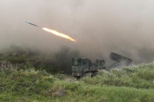 A rocket is fired from a Thunderbolt 2000 multi-rocket launcher during the 36th Han Kung military exercises in Taichung City, central Taiwan. (File photo: AP)