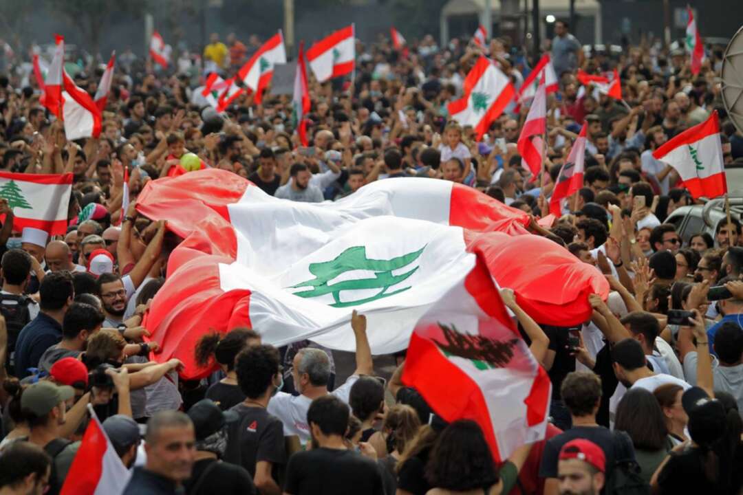 فرنسا تُعاقب مُعرقلي تشكيل الحكومة في لبنان