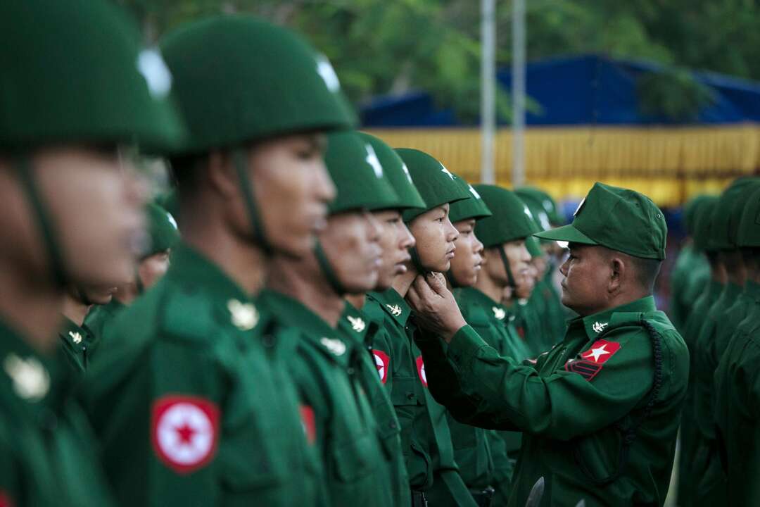 الشرطة الميانمارية تُواجه المُظاهرات المُناهضة للانقلاب