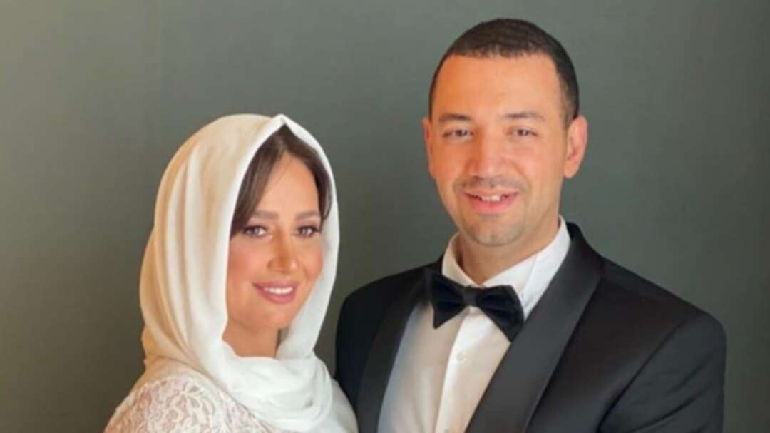 داعية إسلامي يثير الجدل بزواجه من ممثلة مصرية