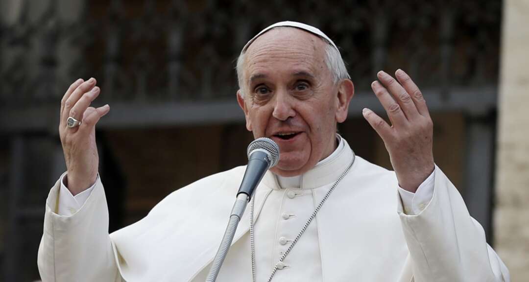 البابا فرنسيس يصل المملكة البحرينية