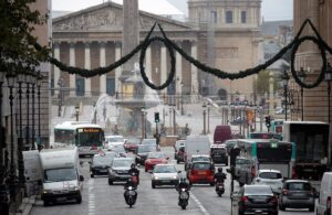 Some traffic is seen from place de la Concorde in Paris on the first day of the second national lockdown as part of the COVID-19 measures to fight a second wave of the coronavirus in France. (Reuters)