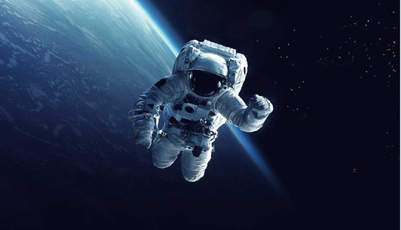 الفضاء
