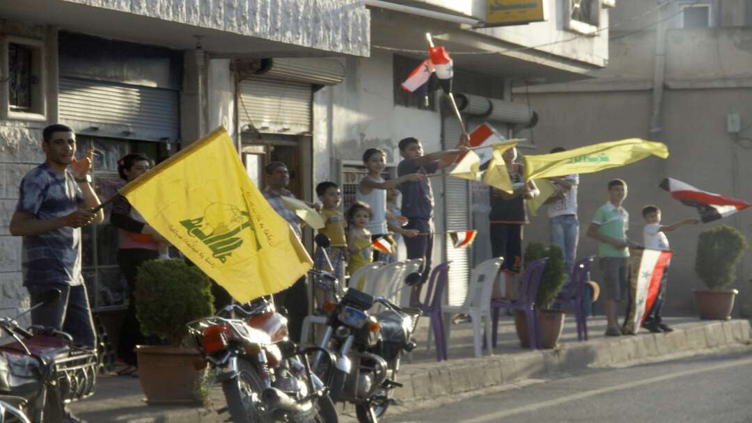 بالتهديد والترهيب.. حزب الله يشتري عقارات موالي النظام السوري