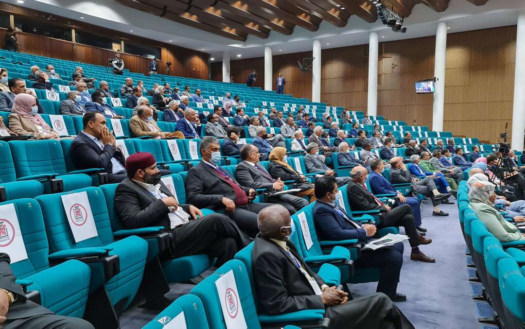 الحكومة الليبية الجديدة تنال ثقة البرلمان بـ 132 صوتاً