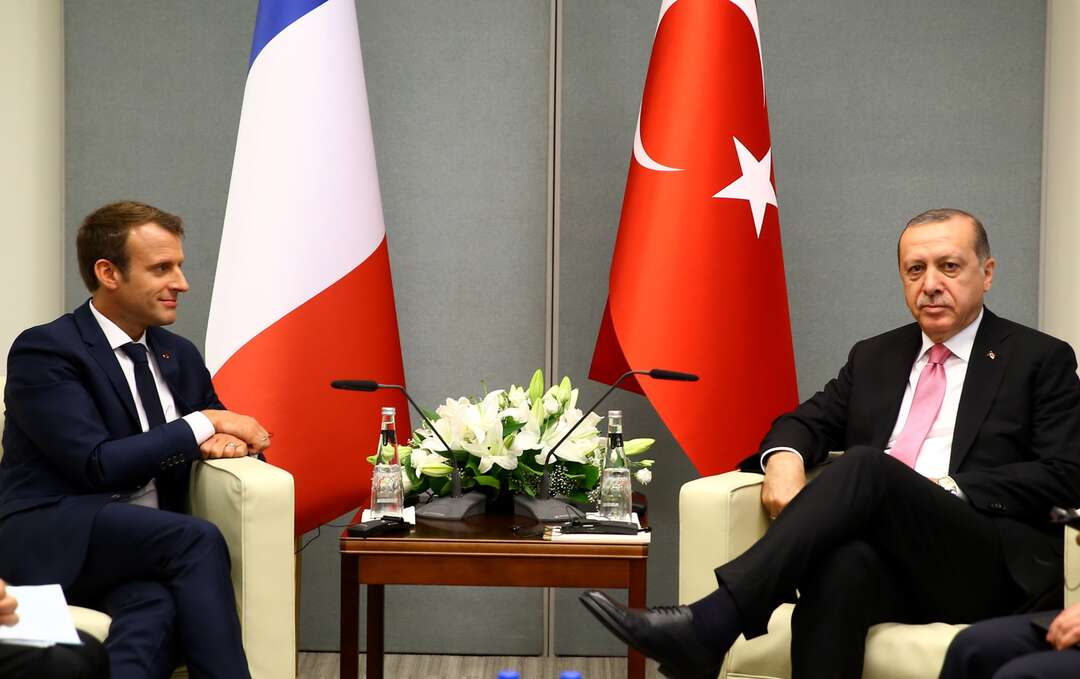 اتصال بين ماكرون وأردوغان لإعداد خارطة طريق لتطبيع العلاقات