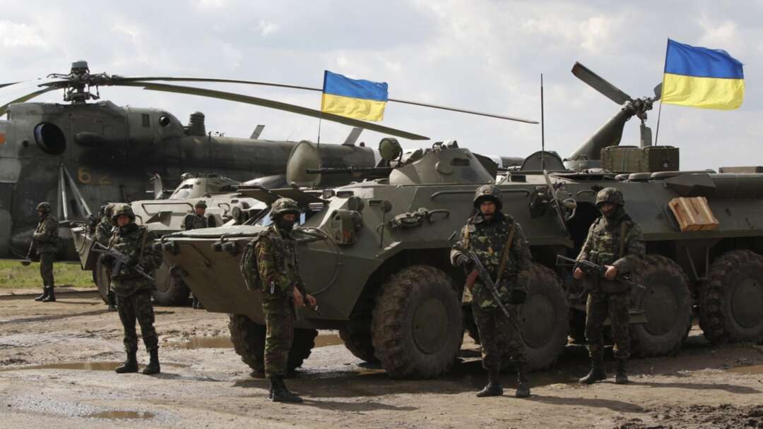 أوكرانيا تدرب المدنيين على الدفاع ضد غزو روسي