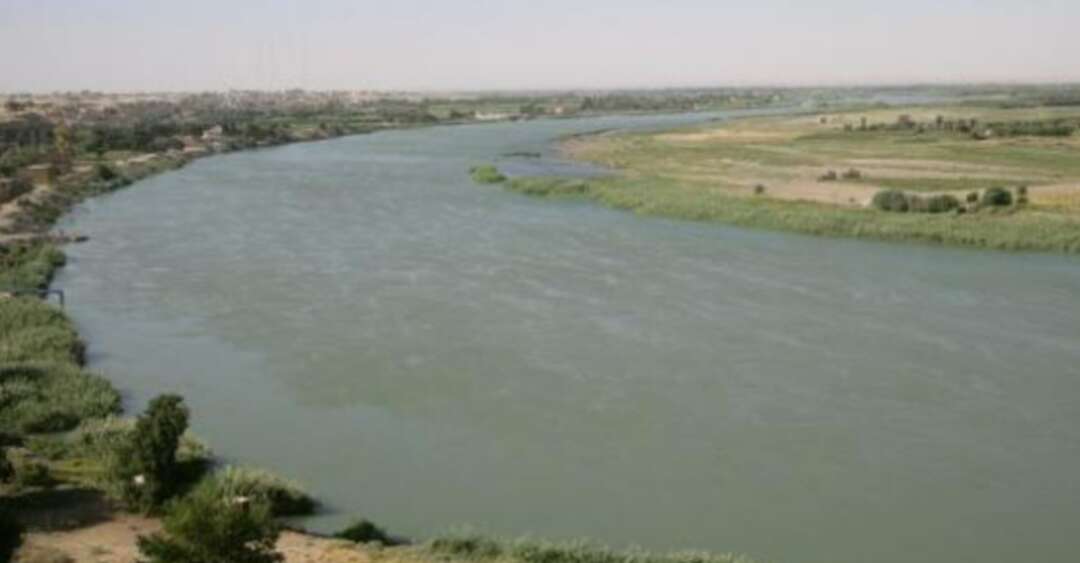 العراق يدعو تركيا إلى زيادة الإطلاقات المائية لنهر الفرات
