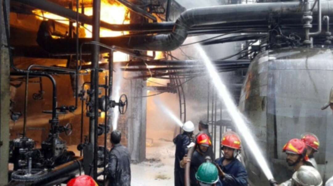 وزير النفط السوري يكشف أسباب الحريق بمصفاة النفط في حمص