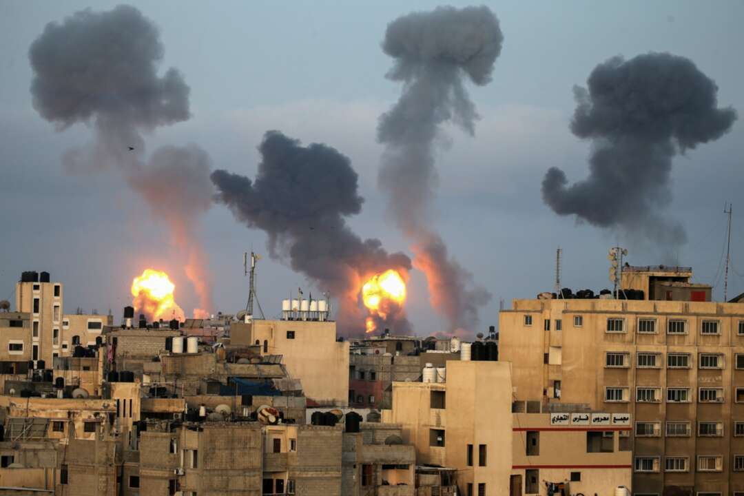 مساعٍ مصرية لوقف إطلاق النار.. وقصف إسرائيلي يستهدف قطاع غزة