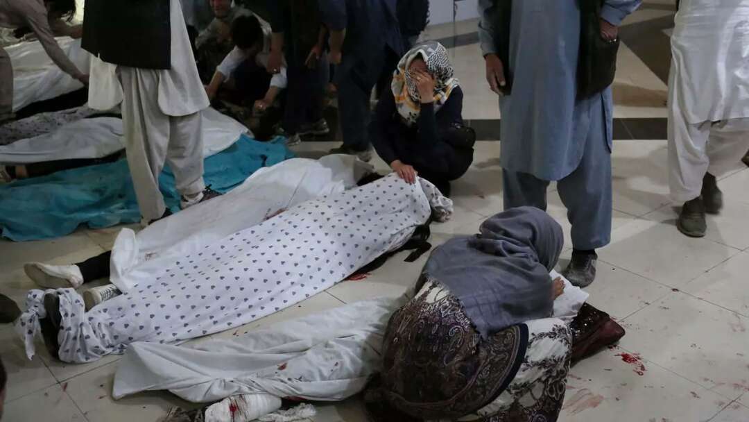 مقتل 58 معظمهن طالبات في تفجير مدرسة والرئيس الأفغاني يتهم طالبان