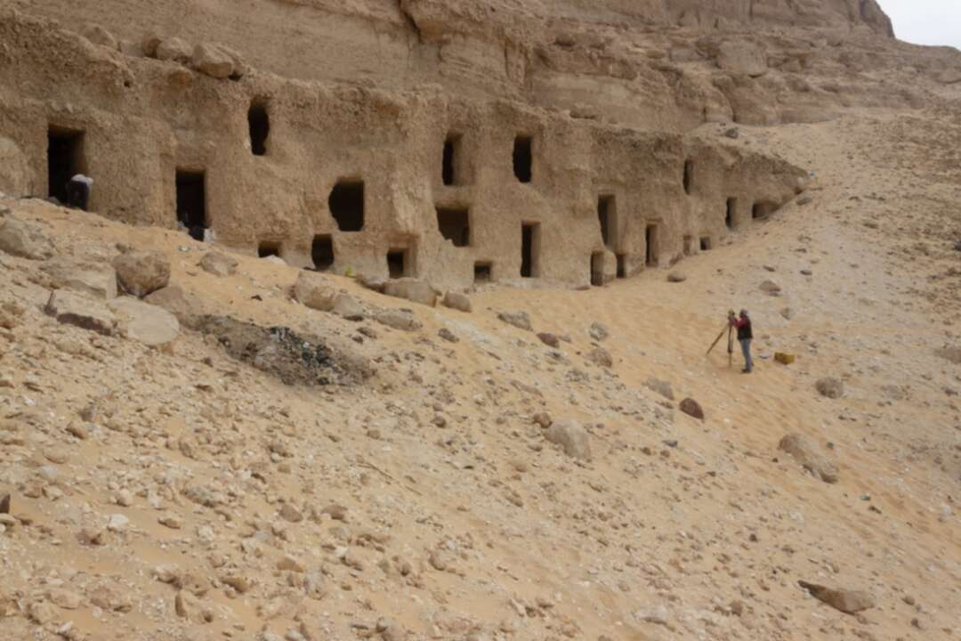 وزارة الآثار المصرية تعلن اكتشاف حوالي 250 مقبرة أثرية في سوهاج