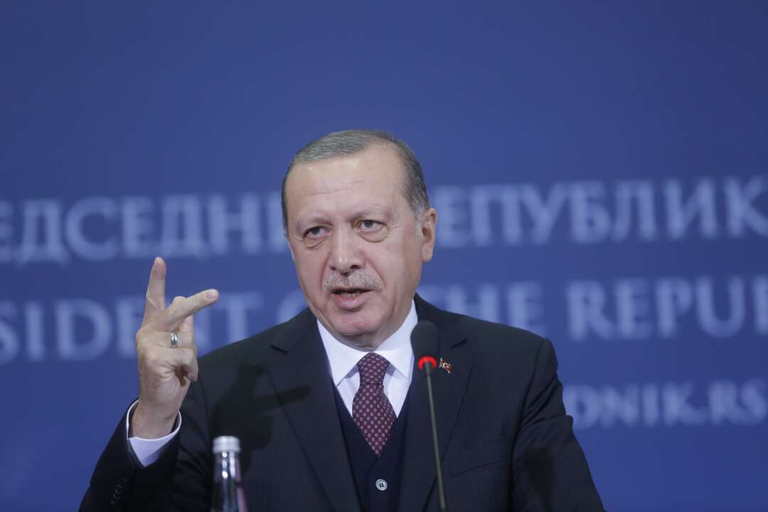 Erdogan defended his minister of interior affairs against accusations of corruption