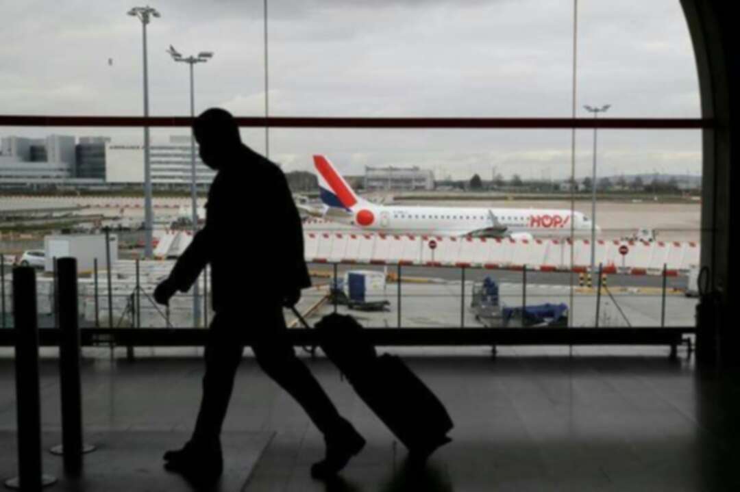 France might impose stricter health measures for travellers from the UK