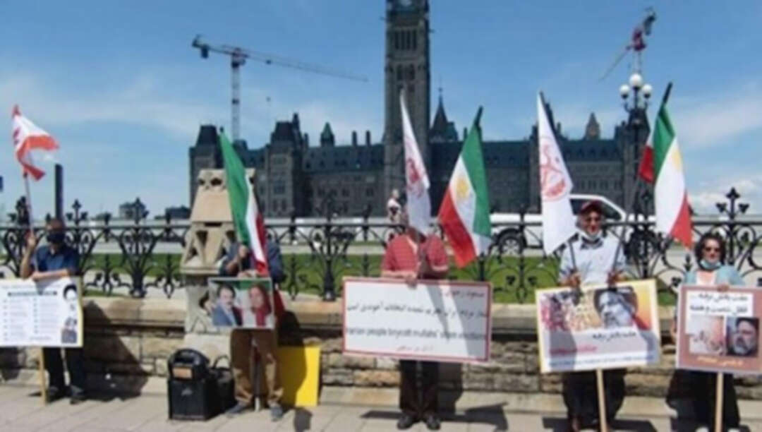 إيرانيون يحتجون في إيطاليا على زيارة ظريف وفي فيينا وكندا تنديداً بالنظام الإيراني