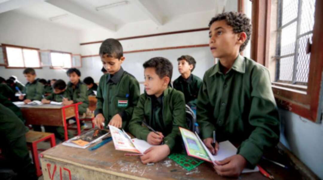 نقابة المعلمين في اليمن تتهم الحوثيين بتجنيد آلاف الطلاب للحرب