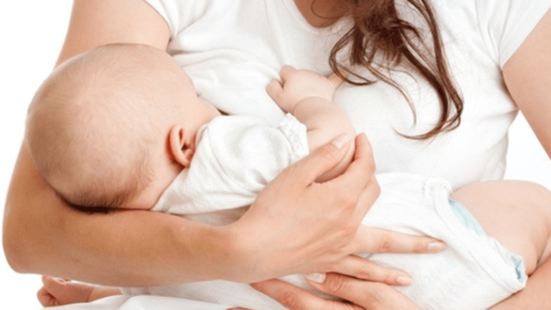 دراسة: حليب الأمهات المصابات بكورونا لا يحتوي على آثار للفيروس